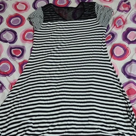 Dress - Picture 2 of 3